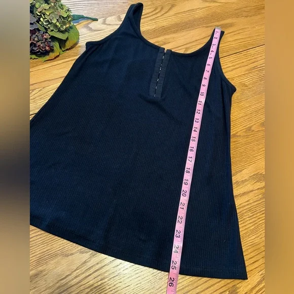 Torrid Everyday Ribbed Scoop Neck Hook and Eye Tank- 1X- Black NWT! 🖤 - Picture 9 of 13